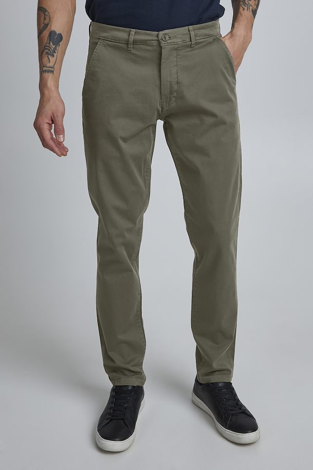 grape-leaf-casual-pants
